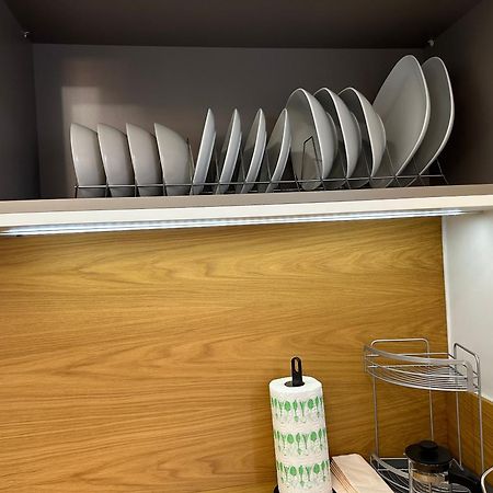Warm And Modern Brand New Apartment Pireo Esterno foto